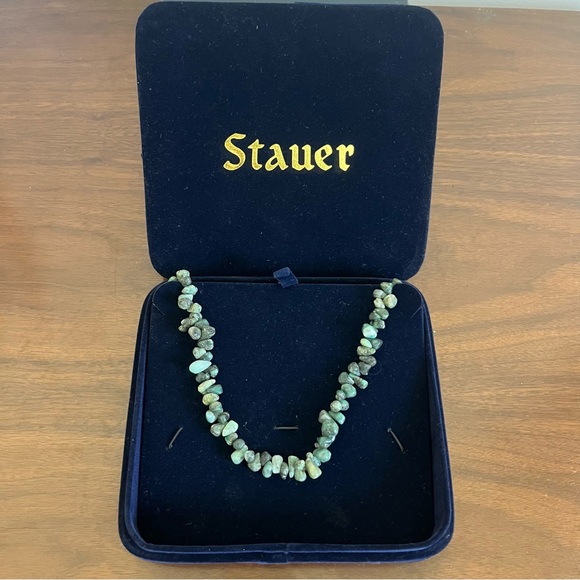 Stauer Cayman Emerald Necklace Green Precious Stones Gems 200 CTW Beautiful - Picture 2 of 8